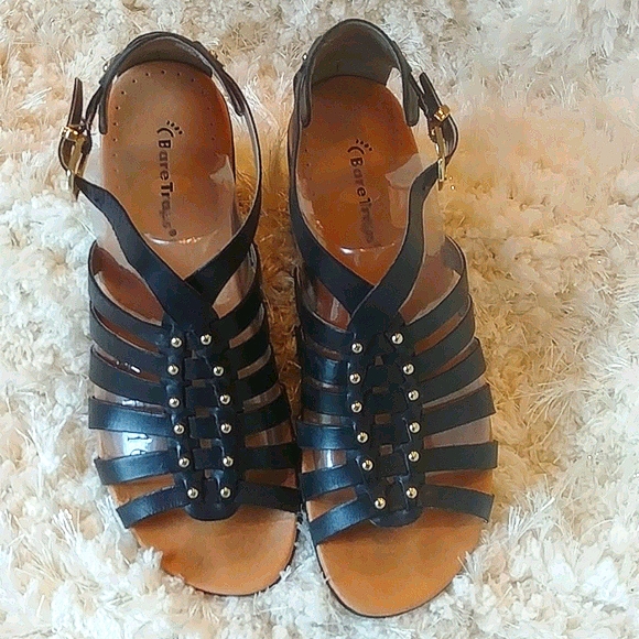 Bare Traps-Flexible Strappy Mallery- Leather - Picture 2 of 4